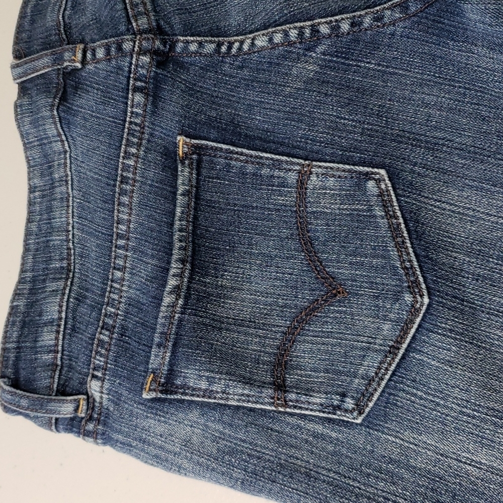 LEVI'S cutoff shorts - Picture 5 of 13